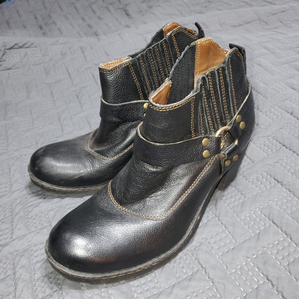 Bolo Black Thick Healed Ankle Boots